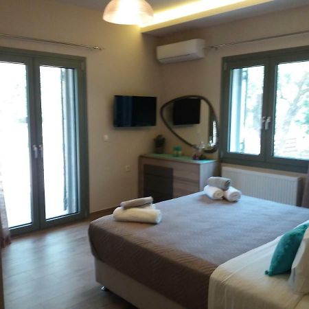 Villa Liberta Keri Ngoại thất bức ảnh