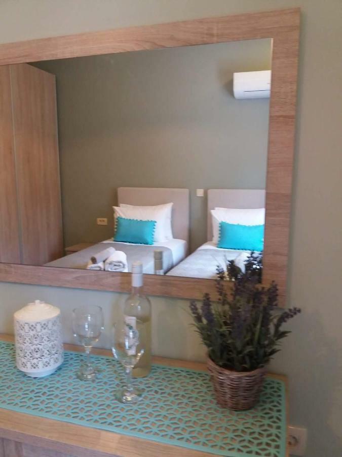Villa Liberta Keri Ngoại thất bức ảnh