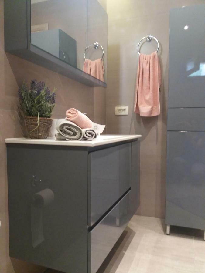Villa Liberta Keri Ngoại thất bức ảnh