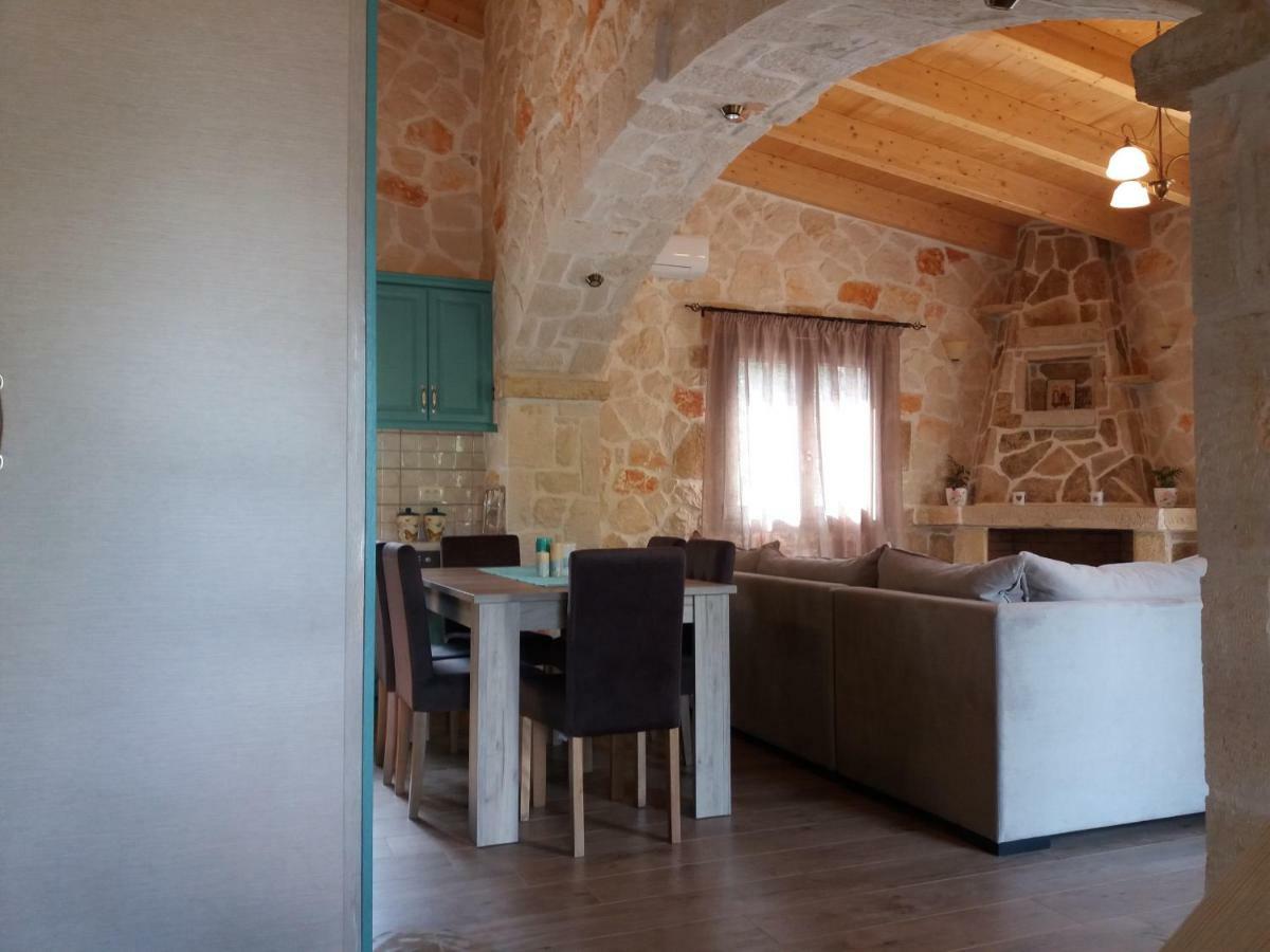 Villa Liberta Keri Ngoại thất bức ảnh